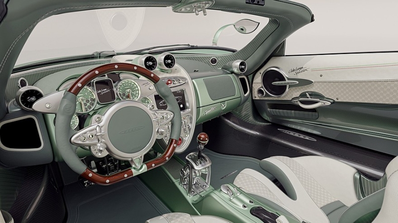 Pagani Huayra Codalunga Speedster: длинный хвост, съёмная крыша и 7-ступенчатая МКП